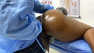 The Gynecologist Touched Her to Check Her but She Gets Excited in the Middle of the Doctor's Office