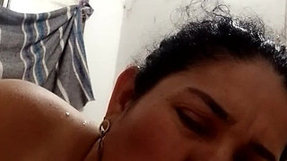 Beautiful Girlfriend Sucking Deep Throat