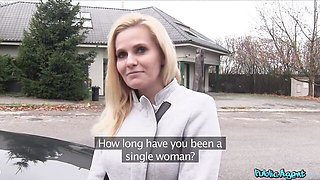 Minx's ass spreading porn