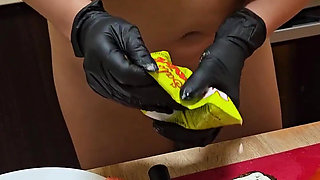 The New Emma's Cooking Show. S1e2: Garlic Breads and Naked Tits.