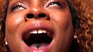 Rebeca Villar Made a Man Cum on Her Pussy