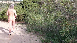 Granny Looks for a Lover Nacked in the Woods