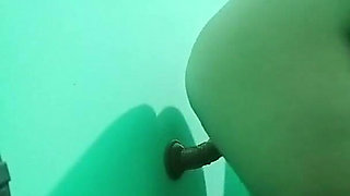 Sexy Filipina MILF Wall Riding a Dildo