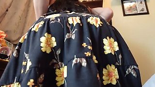 Amateur Brunette MILF Raven Willow Shows Off Her Big Ass in a Sexy Sundress Tease