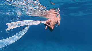 Big Ass Beauty Kayci Kaylani Nude Underwater Diving and Masturbation
