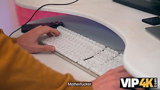 Vip4k. your grandpa does it better, idiot!