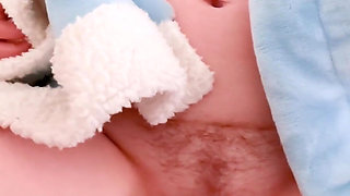 My Girlfirend's Stepmom Wants Me to Help Her Get Pregnant