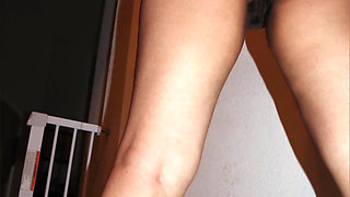 Veevee Gaping and Spreading Slide Show