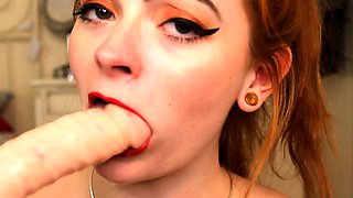 Beautiful wife masturbating show with webcam with toys
