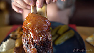 Czech Mukbang- Vote It Best in Mv Awards