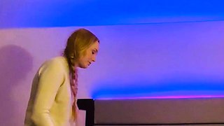 Mature Russian Blonde Free Webcam Porn