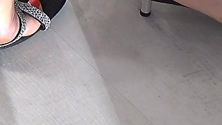 Fetish Housewife