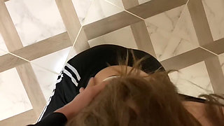 I Met My Young Neighbor in the Elevator and Sucked His Dick