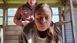 sodomisée dans la cabane du bucheron