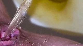 Pee Compilation Close Ups