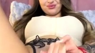 Close up MiLF getting it in the ass