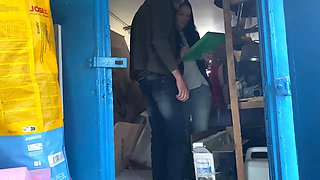 A warehouse worker fucked the manager hard right there on the boxes and put her in her place
