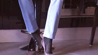 Shoeplay in Black Pantyhose and Pink Pumps