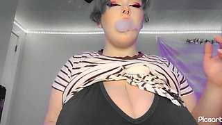 Flashing You While I Smoke