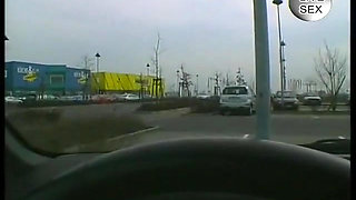 Chubby MILF whore satisfy her pussy in car