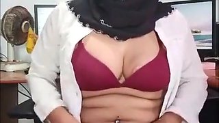 Asian Ladyboy With Hijab Masturbates