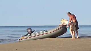 Boatman Fucked a Hot Tourist