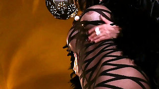 Lisa Anns Cumming Down the Hall Video