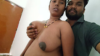 Pregnant Desi Bhabhi Ke Bade Boobs Uska Devar Chus Raha He - Romantic Desi Hot Videos