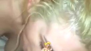 Blue eyes sucking