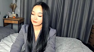 Brunette Solo Webcam Masturbation