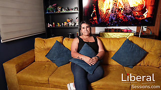 A BIG TITS MILF RECORDING HER FIRST PORN VIDEO