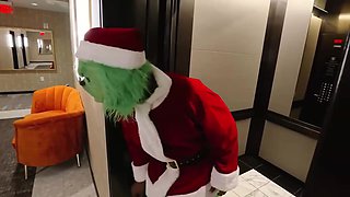 grinch is gonna eat with joy