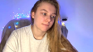 Extreme fingering in a narrow pussy