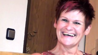 Old German housewife persuades to masturbate on camera