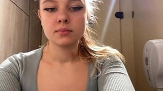 Extreme Squirting. Sitting on Cam and Fingering Anal