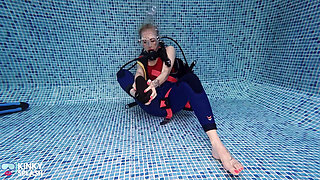 Underwater Scuba Strip Challenge & Vibe Climax