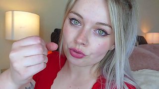 Awesome Big Boobs Blonde Masturbates In The Shower