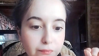 Do you like videos like this eating? Like to know and when I eat fruit he recorded them