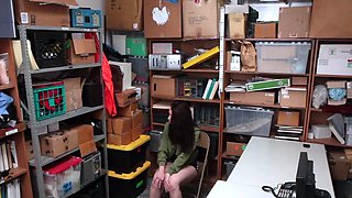 Real teen amateur thief gets jizzed