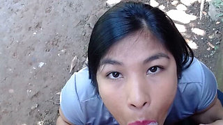I Give Her a Blowjob in the Park and She Cums in My Face