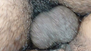 Pehli baar choda to ladki land dalte hi chilane lagi