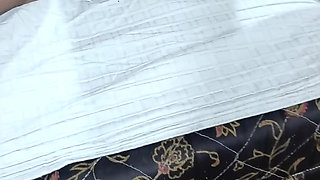 Preeti ji dibawa ke hotel dan melakukan hubungan seks