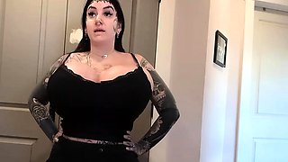 Big boob babe masturbating