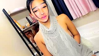 Close up teen masturbation