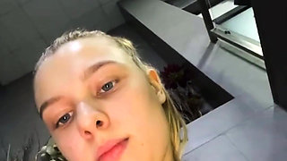 Crazy Public Fucking Pussy in the Gym