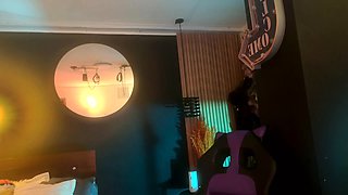 Big boobed Memphis Monroe masturbates in stocking