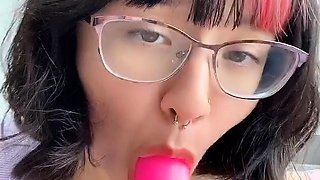 Amateur brunette ariana marie solo toying