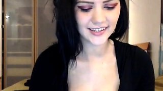 Busty Mature Queen Masturbating on Webcam
