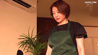 Mother Becomes Friend's Girlfriend: Erotic Manga Live-Action x2x869555ED61B599816C