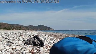 Risky public oral on the beach with jizm gulp